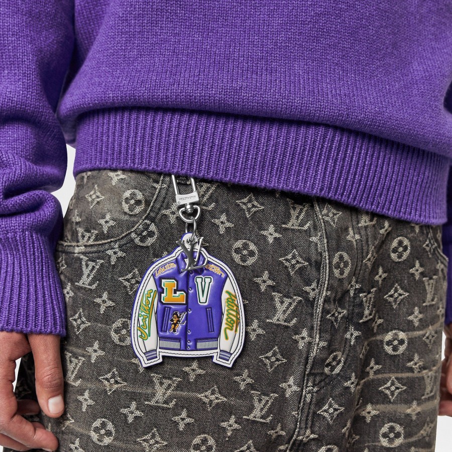 Hombre Louis Vuitton Llaveros Y Charms | Colgante Y Llavero Lv Varsity Jacket Illustre